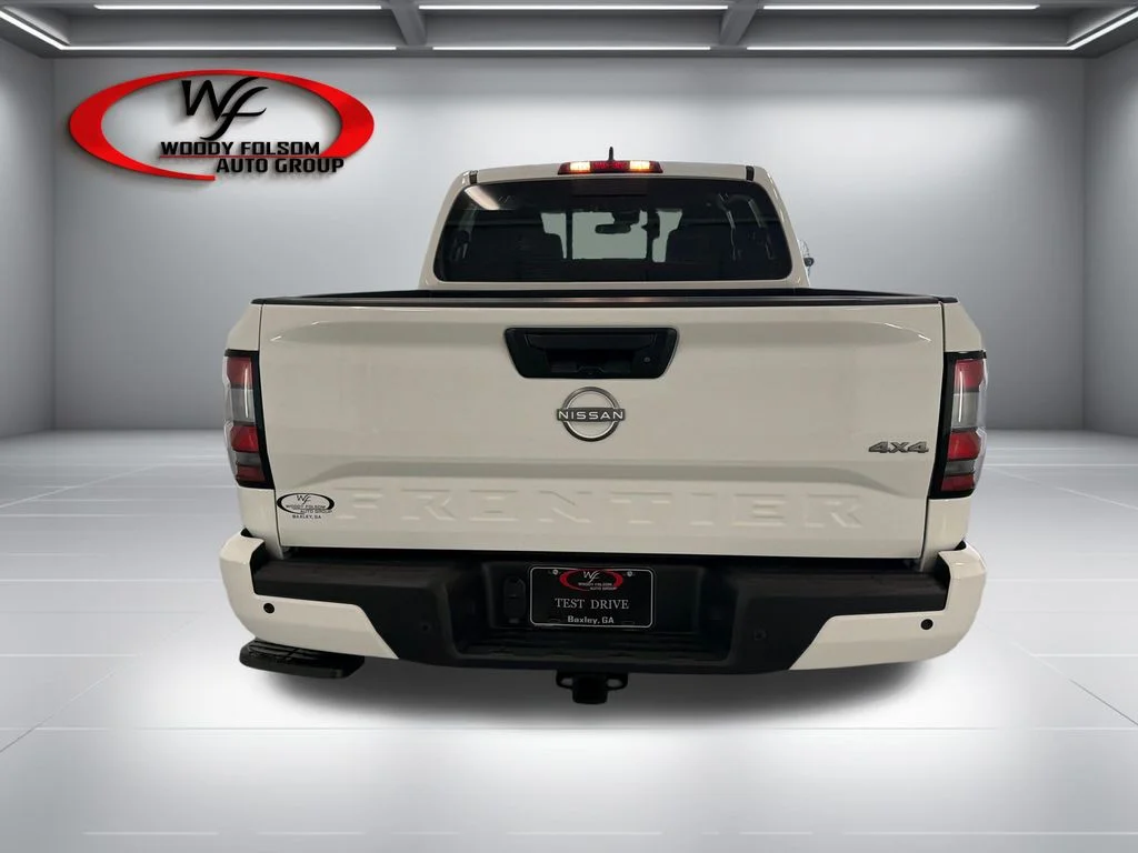 New 2027 Glacier White Nissan Crew Cab SV image 7