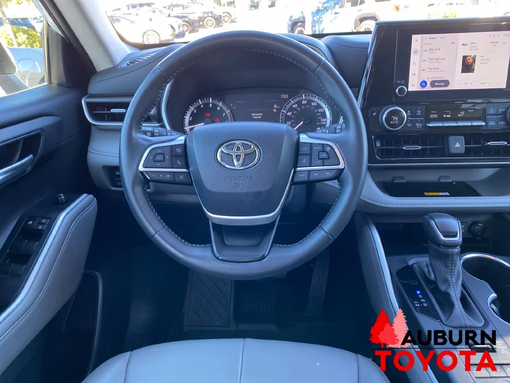 Used 2024 Wind Chill Pearl Toyota XLE image 13