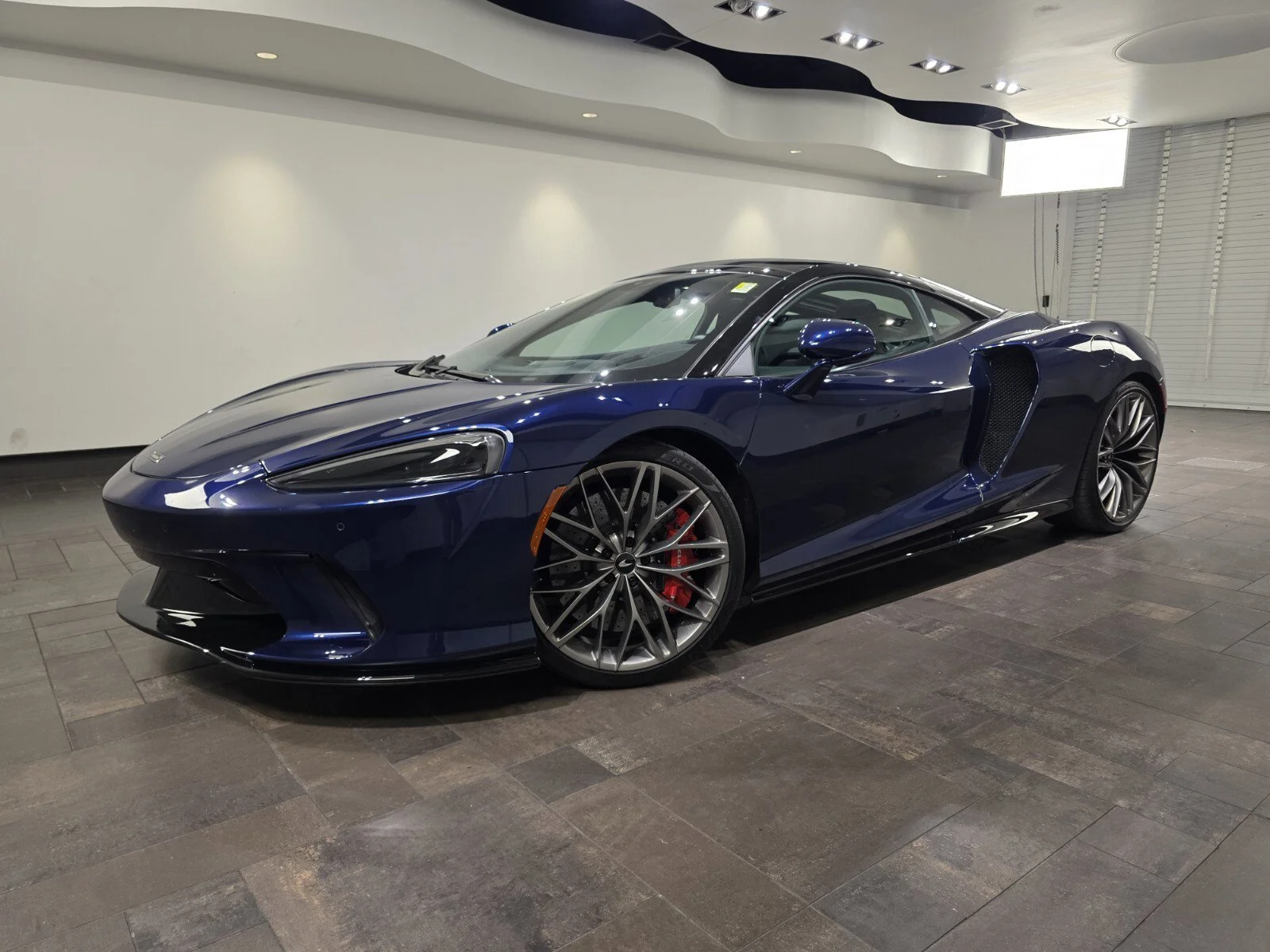 2023 McLaren GT -'s photo