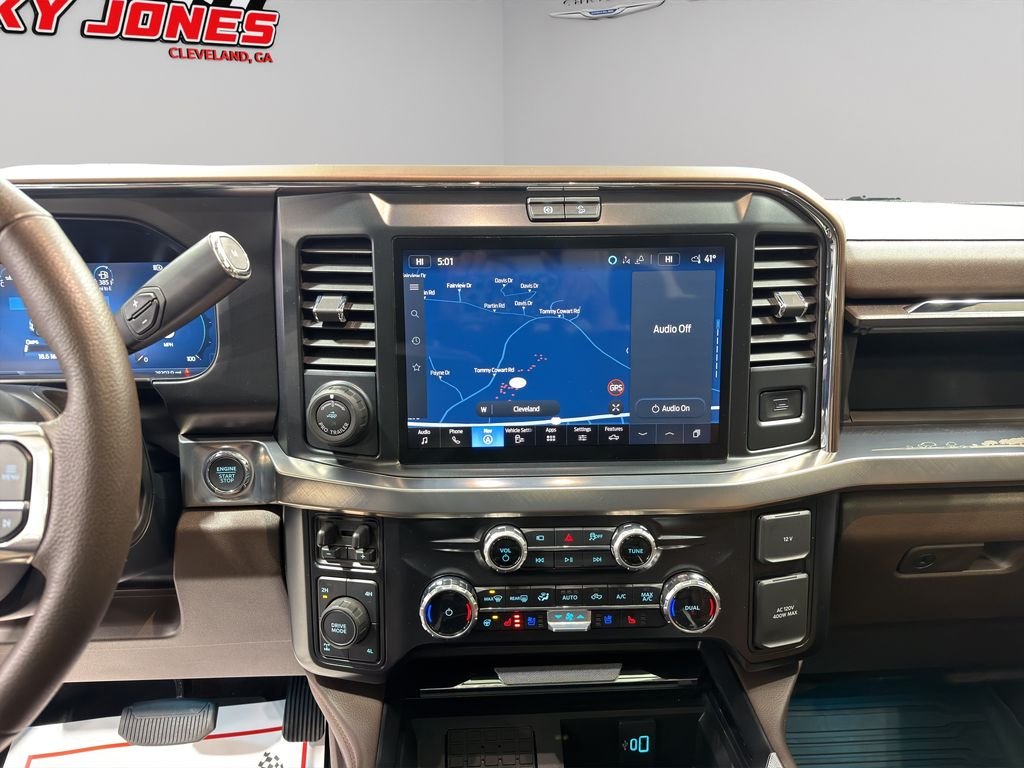 Used 2025 Star White Metallic Tri-Coat Ford King Ranch image 32