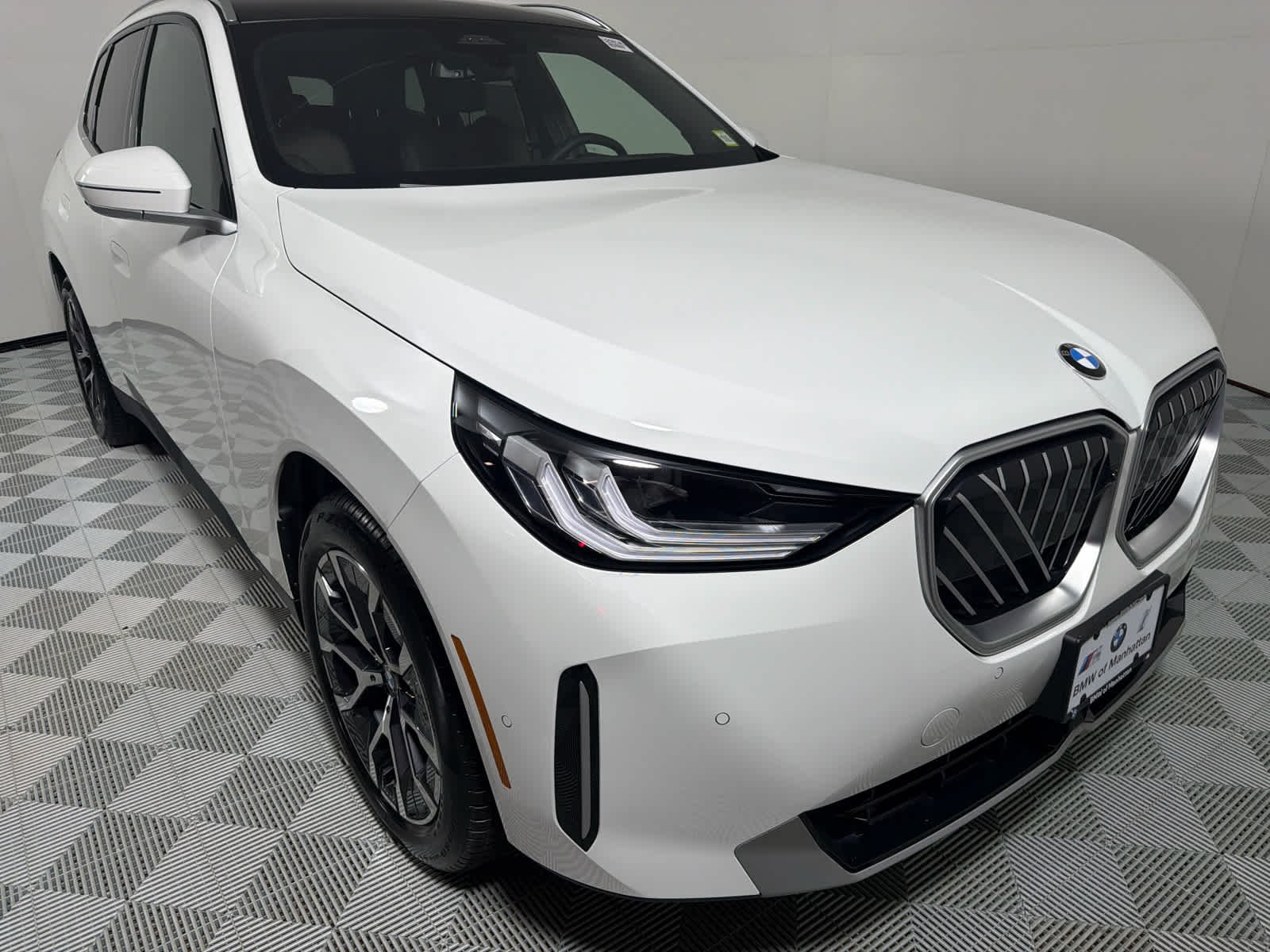 Used 2026 Alpine White BMW 30 xDrive image 7