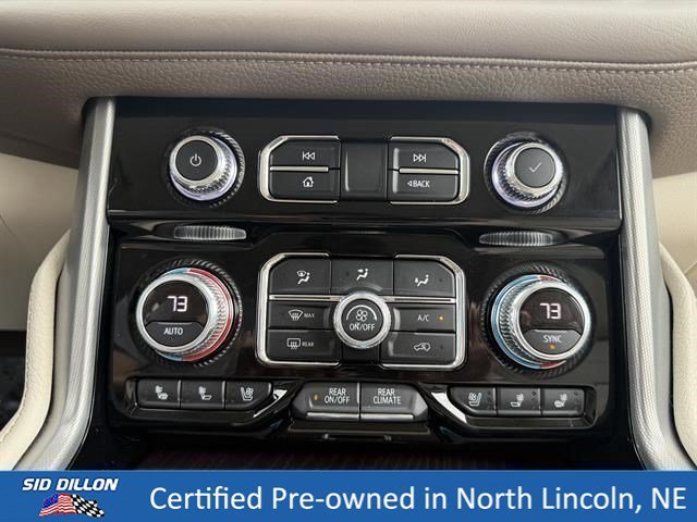 Used 2022 White Frost Tricoat GMC Denali image 15