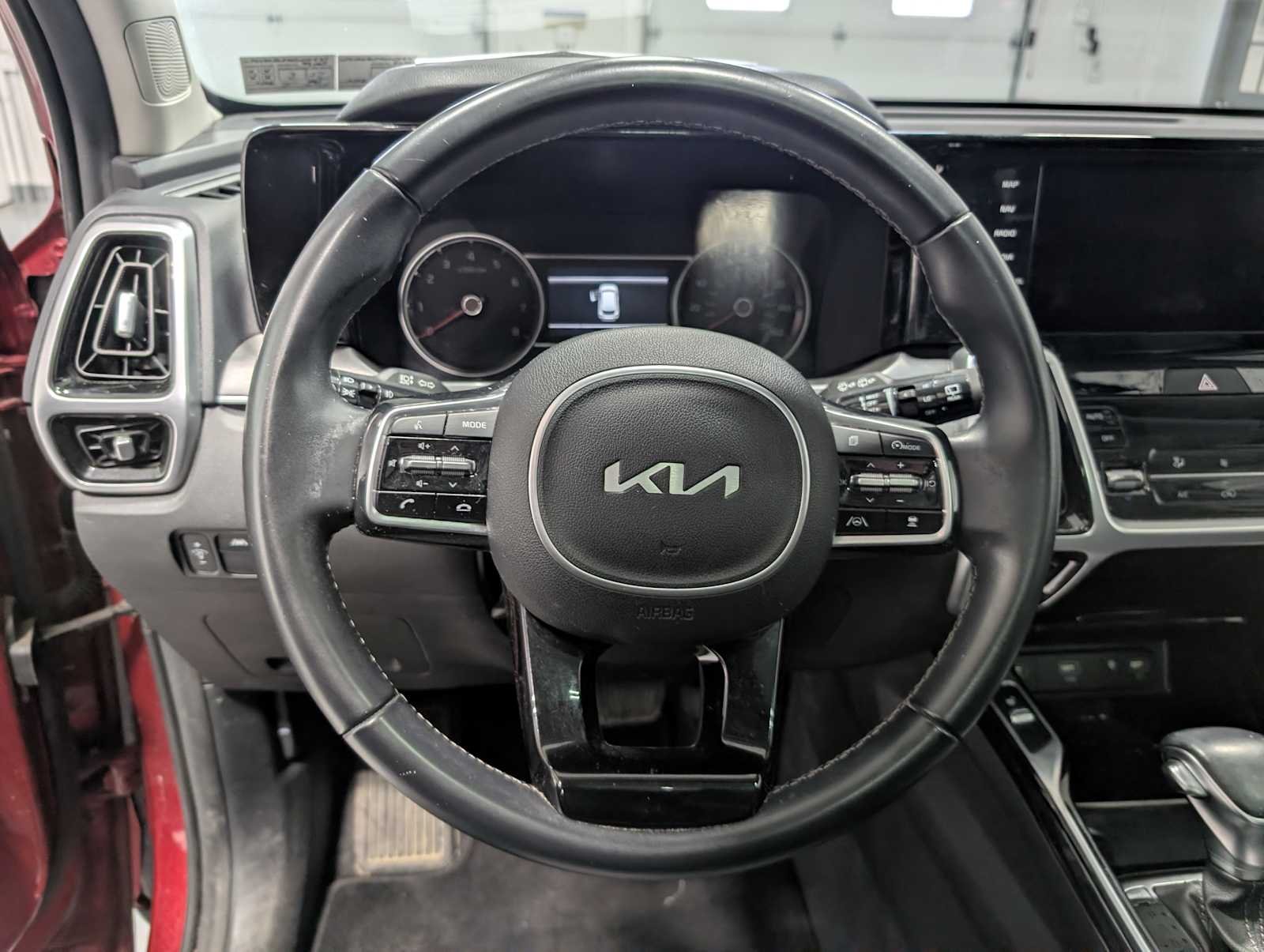 Used 2022 RED Kia SX image 38