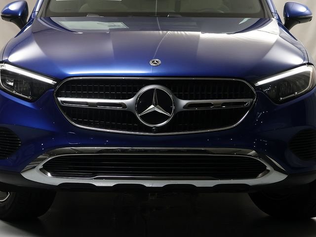 New 2027 Starling Blue Metallic Mercedes-Benz GLC 300 image 6