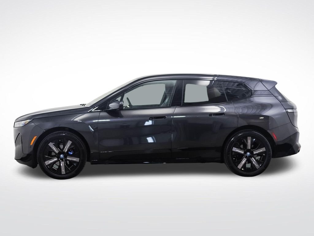 Certified Used 2024 Dark Graphite BMW xDrive50 image 2