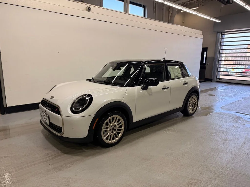 2026 MINI Hardtop Cooper S's photo