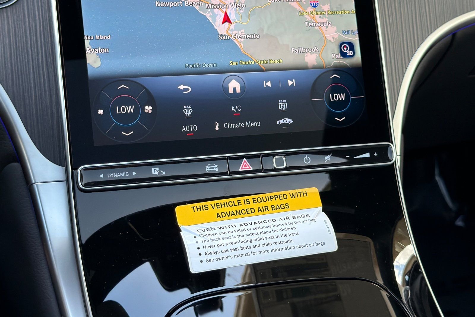 New 2026 Obsidian Black Metallic Mercedes-Benz GLC 300 image 21
