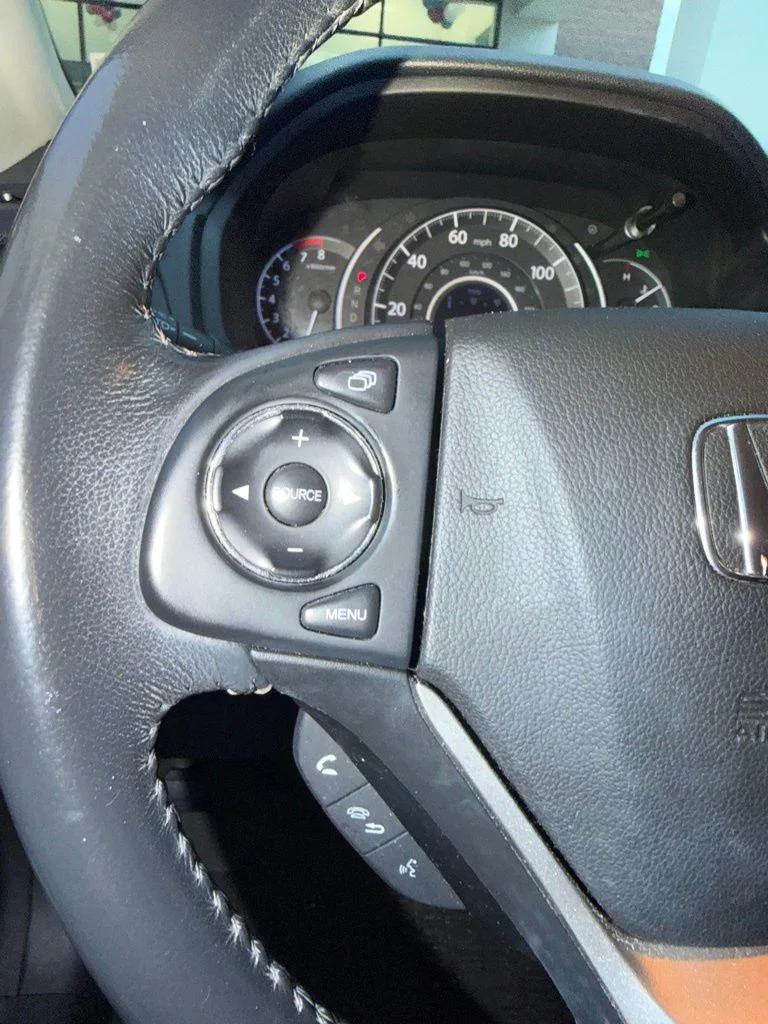 Used 2015 Silver Honda EX-L image 12