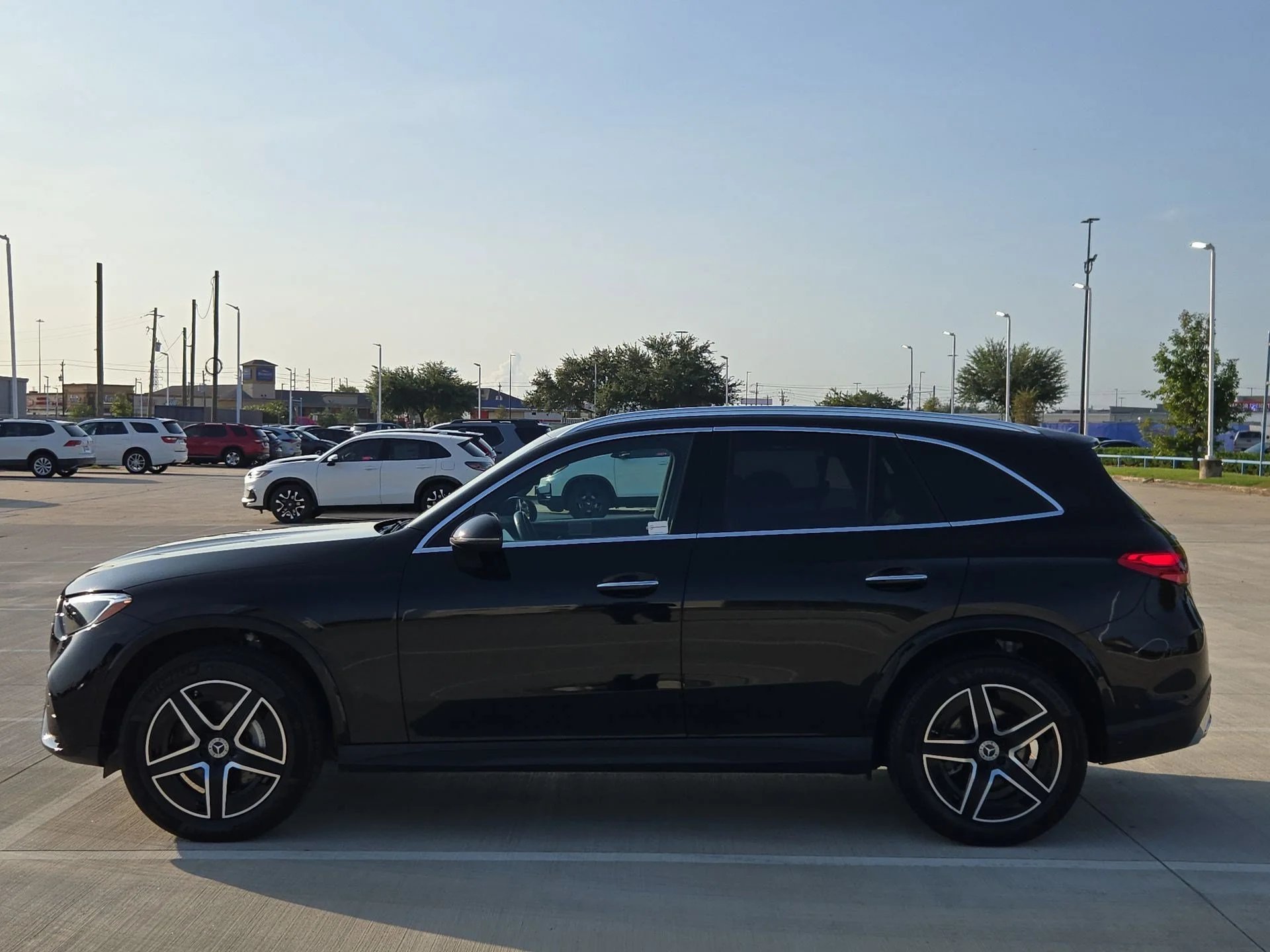 Used 2025 Black Mercedes-Benz GLC 300 image 6