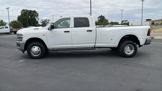 New 2026 Bright White Clear-Coat Exterior Paint RAM Tradesman image 6
