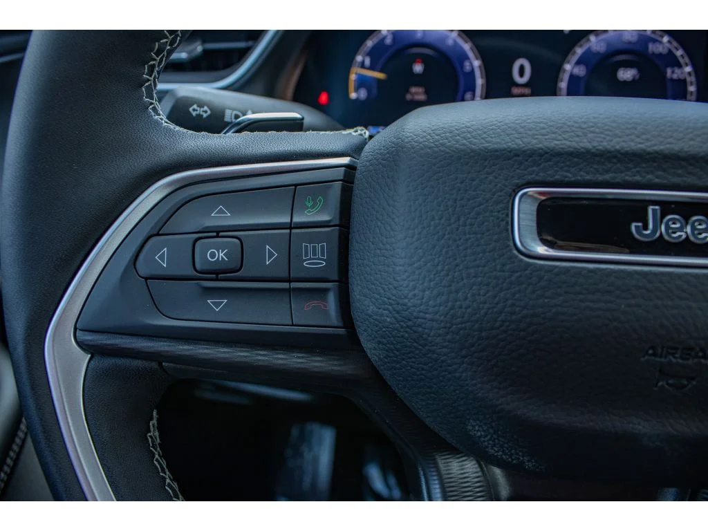 New 2026 Velvet Red Pearlcoat Jeep Laredo X image 22