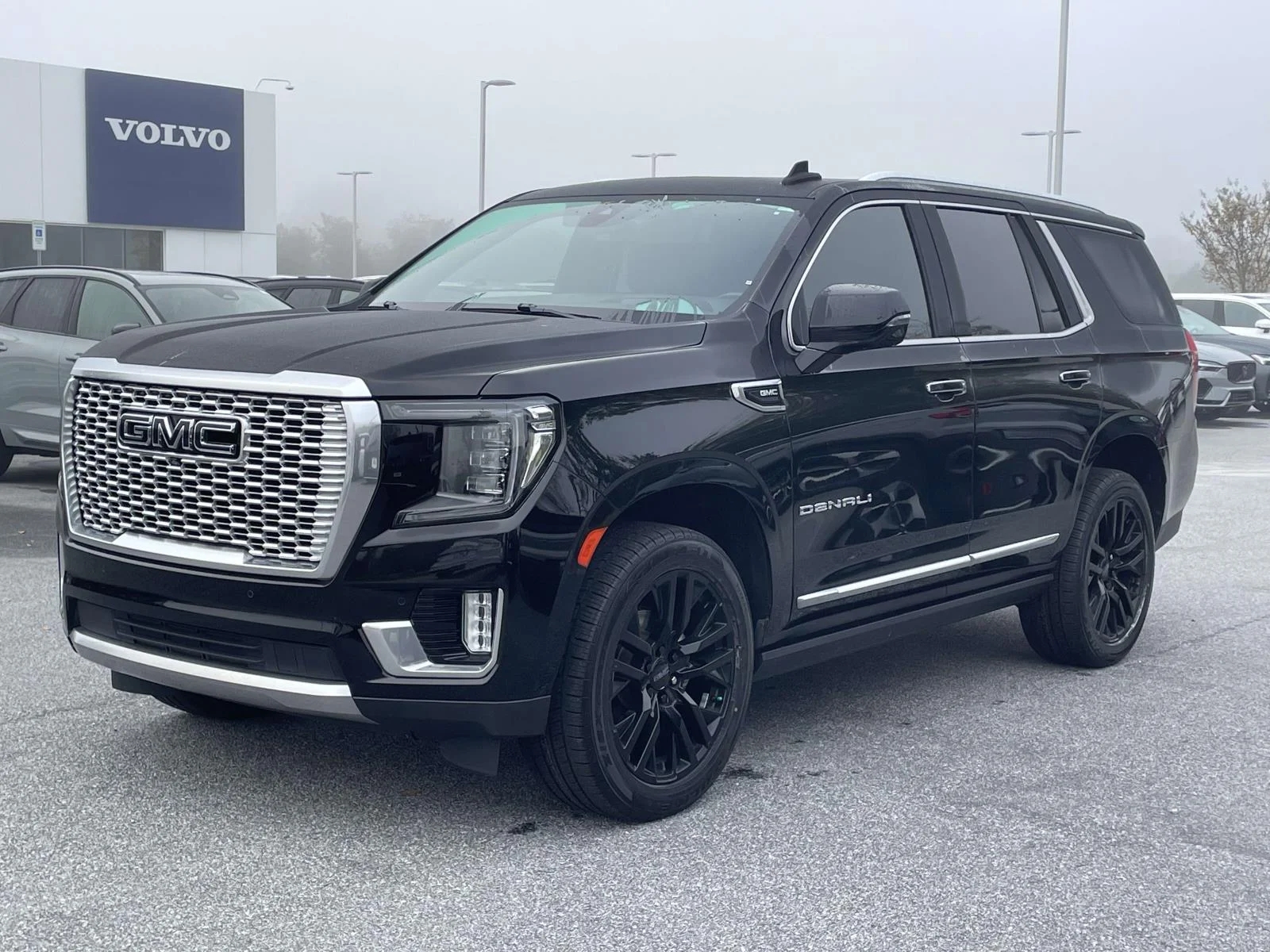 Used 2021 Onyx Black GMC Denali image 23