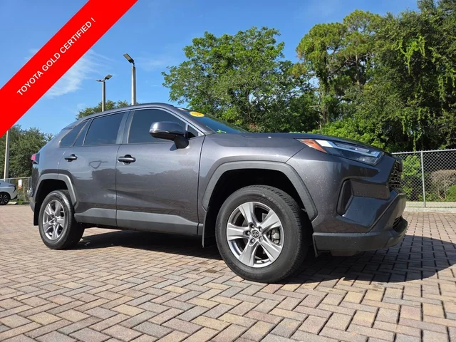 2024 Toyota RAV4 XLE