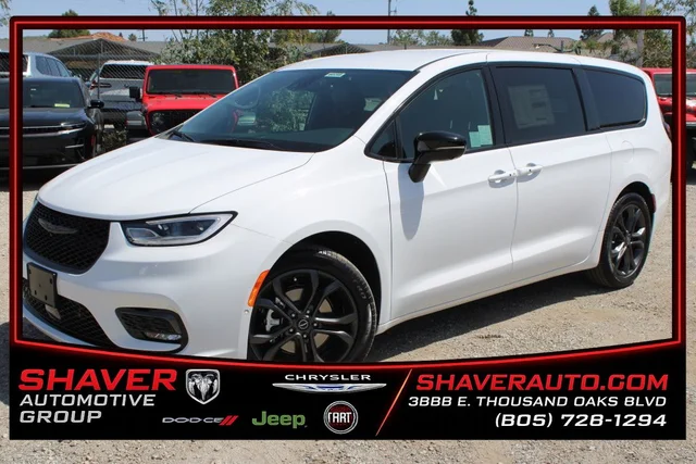 2026 Chrysler Pacifica Select