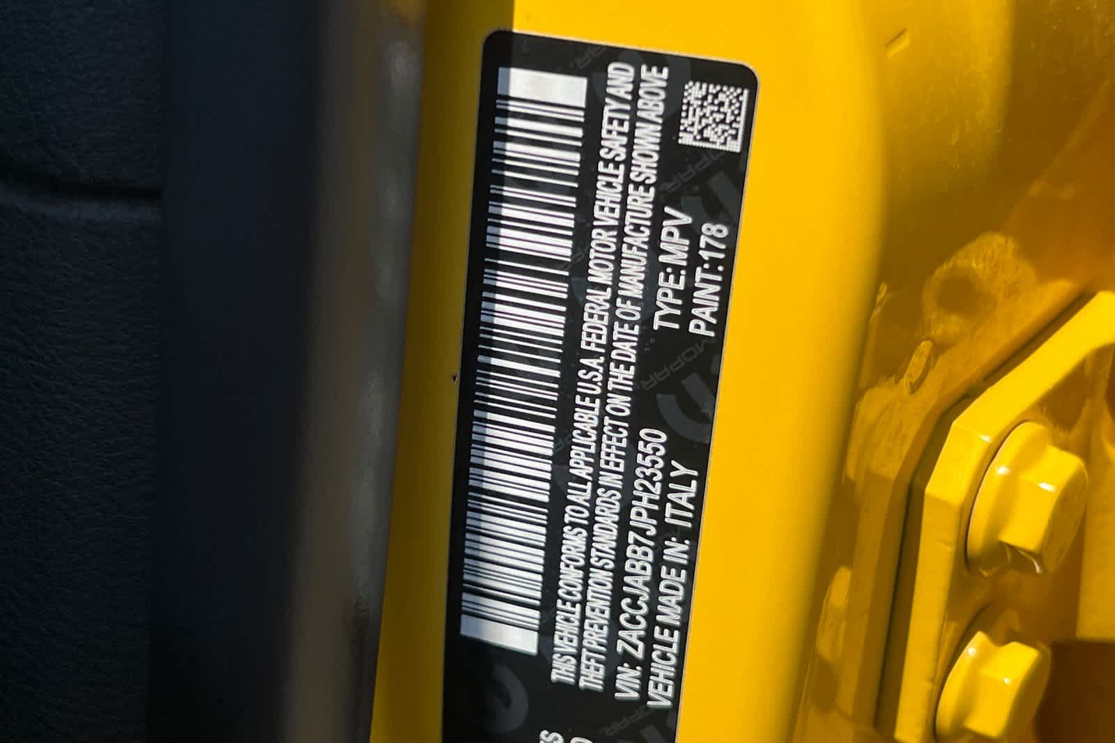 Used 2018 Solar Yellow Jeep Latitude image 33