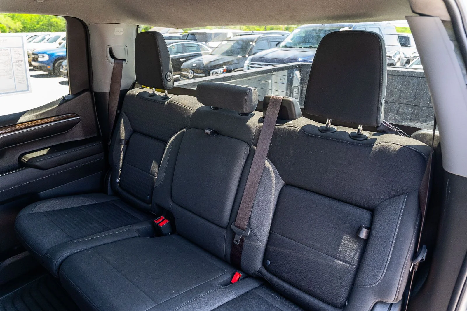 Used 2023 Silver GMC Elevation image 24