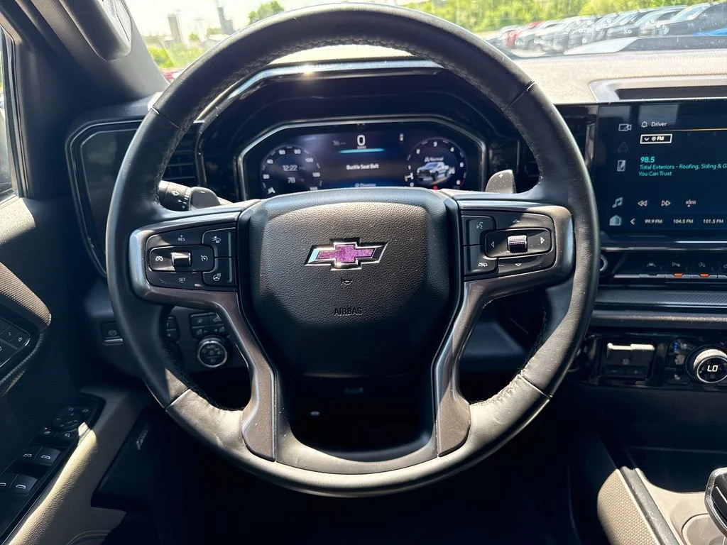2023 Chevrolet Silverado 1500 ZR2 - Photo 13