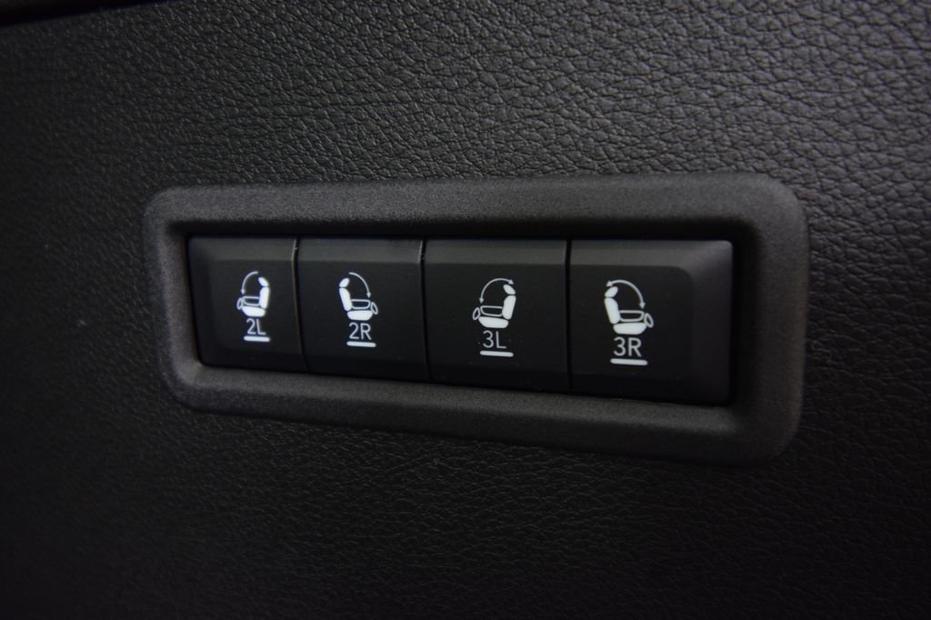 New 2026 High Gloss Black Exterior Paint Jeep Limited Altitude image 38