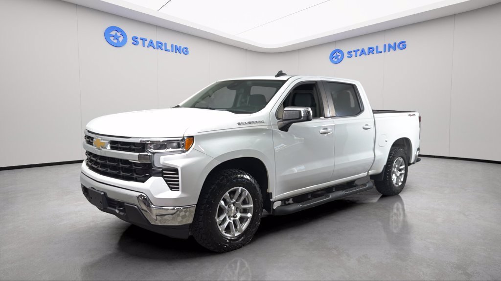 Used 2022 SUMMIT WHITE Chevrolet LT image 1