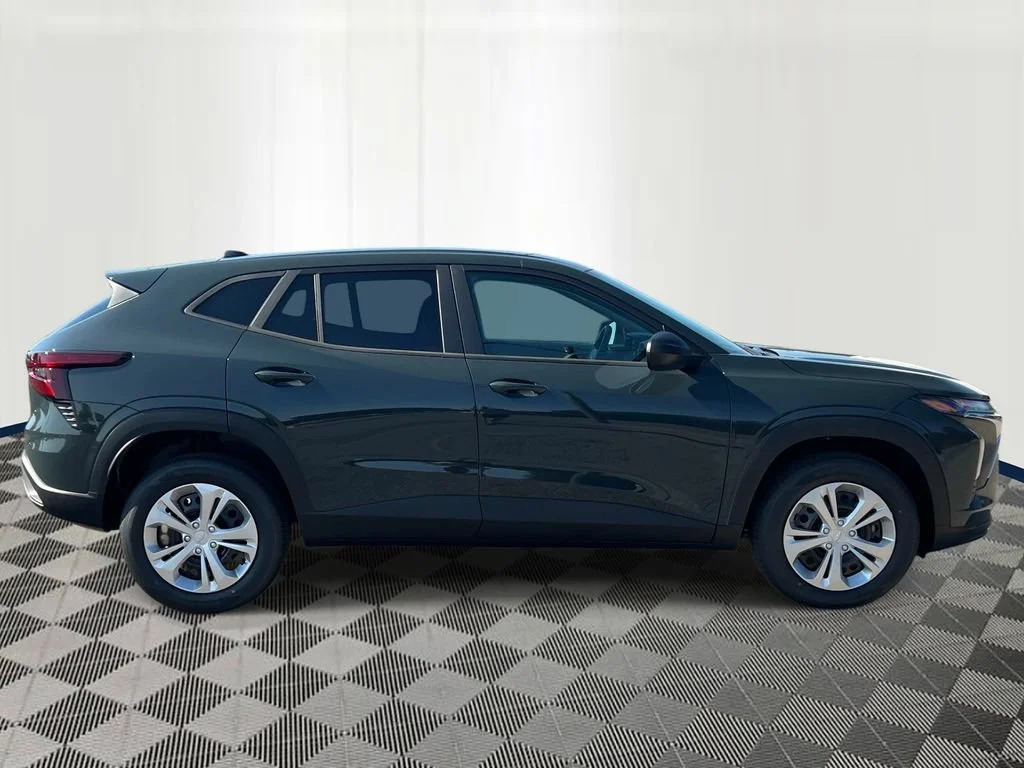 2026 Chevrolet Trax LS - Photo 6