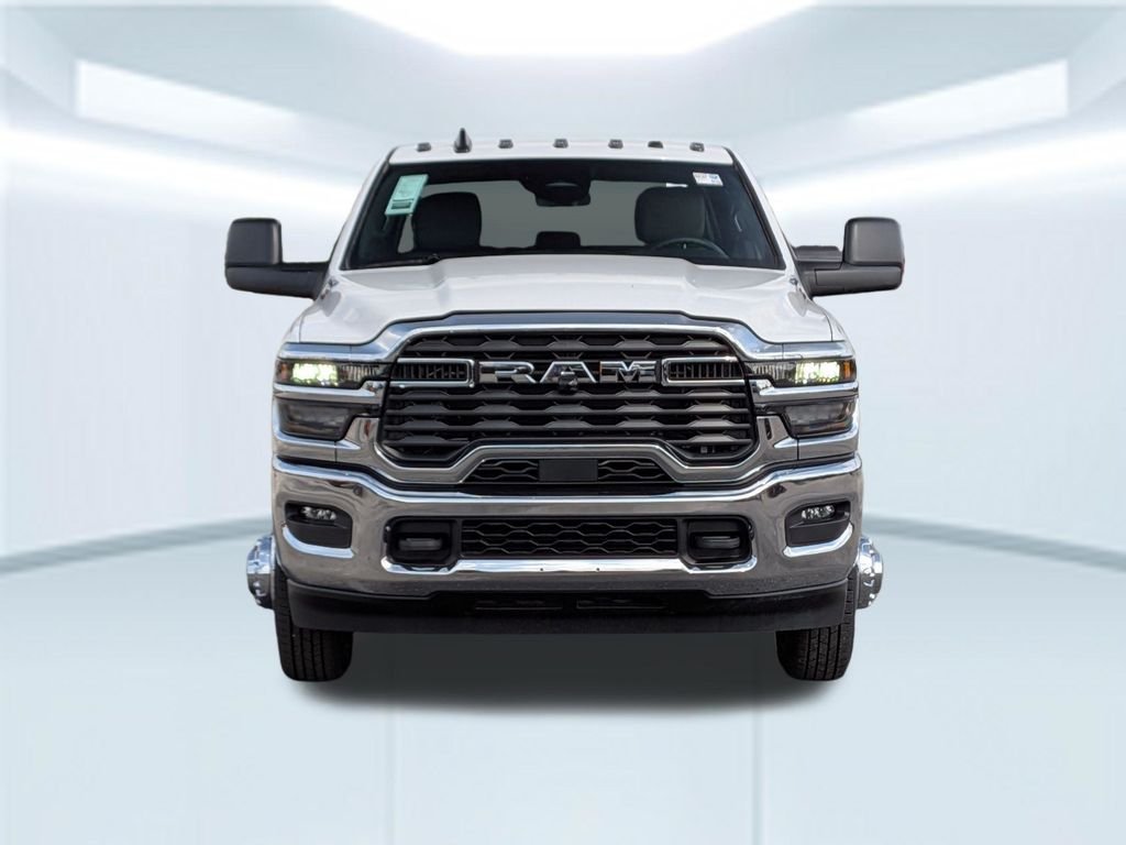 New 2026 Bright White Clear-Coat Exterior Paint RAM Tradesman image 10