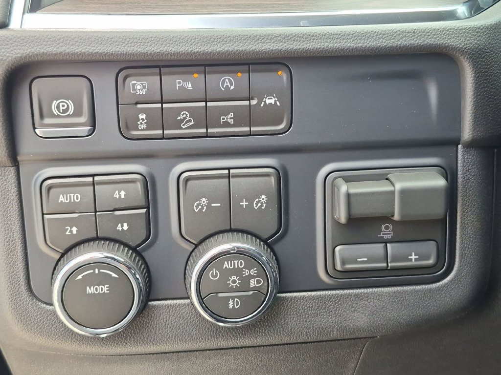 2027 Chevrolet Tahoe Z71 - Photo 20
