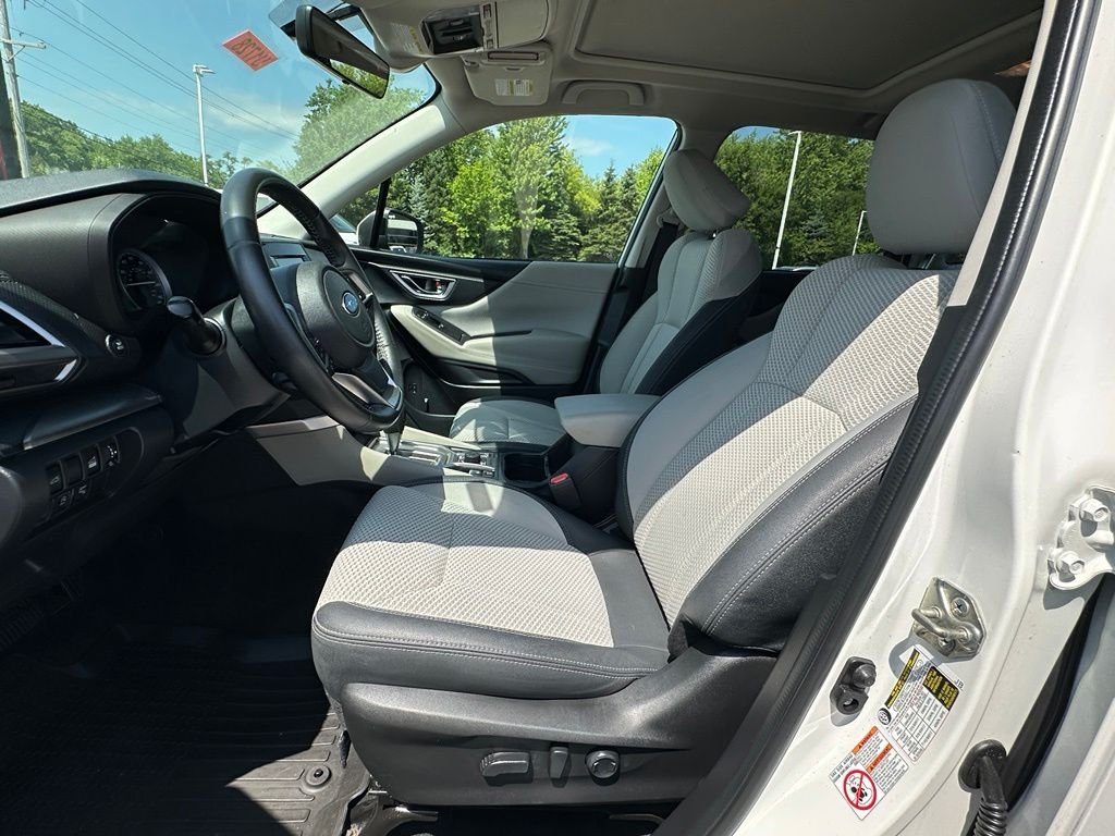 Used 2020 White Subaru Premium image 13