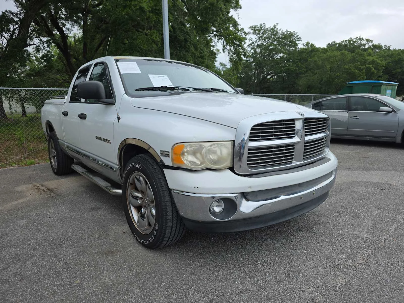 2005 Dodge Ram 1500 Pickup SLT