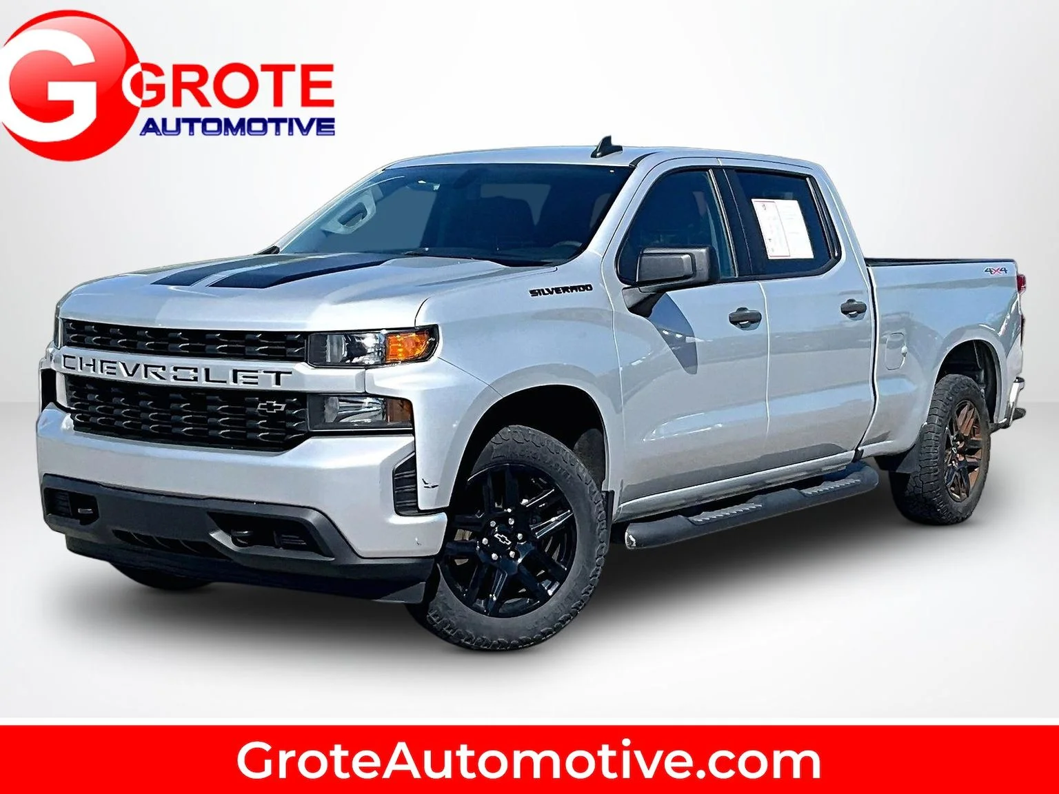 Used 2021 Silver Chevrolet Custom image 1