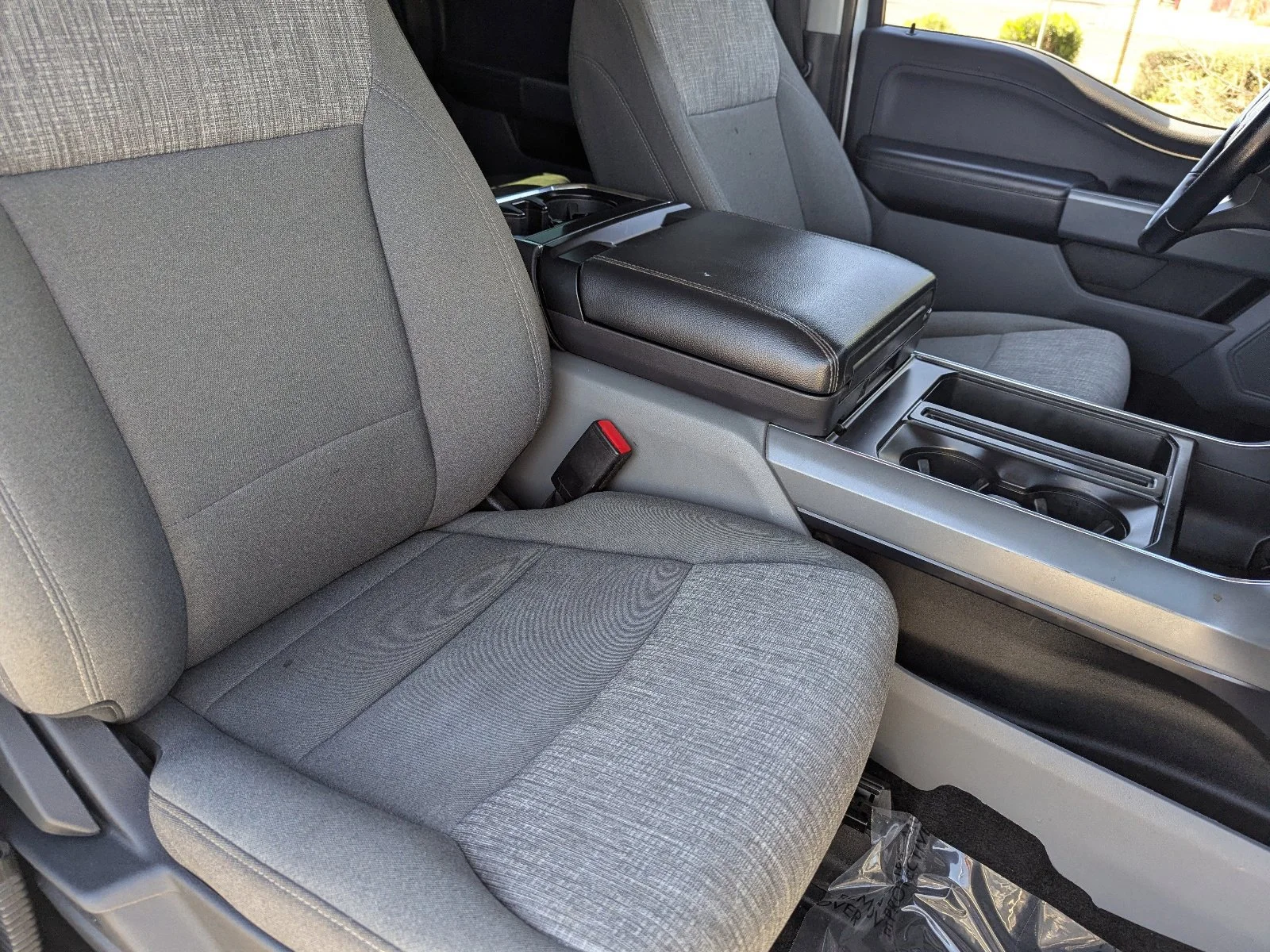 Used 2021 Oxford White Ford XLT image 11