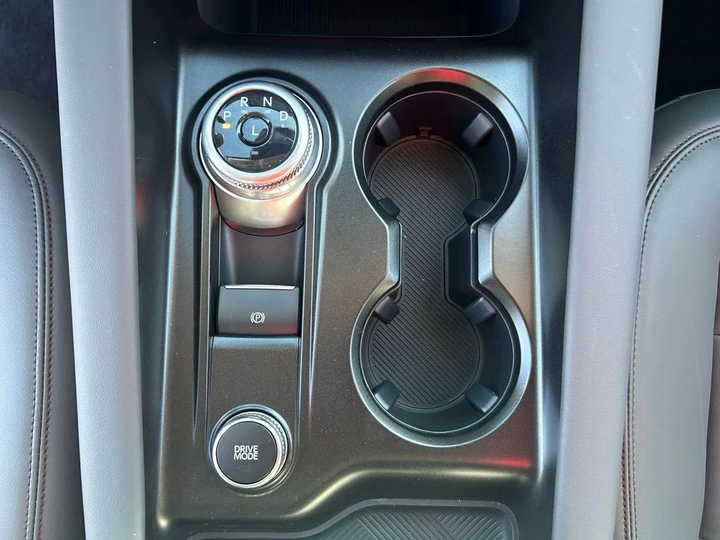 New 2026 Space White Metallic Ford Active image 15