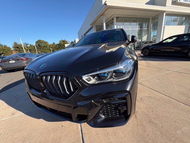 Used 2023 Black BMW M50i image 10