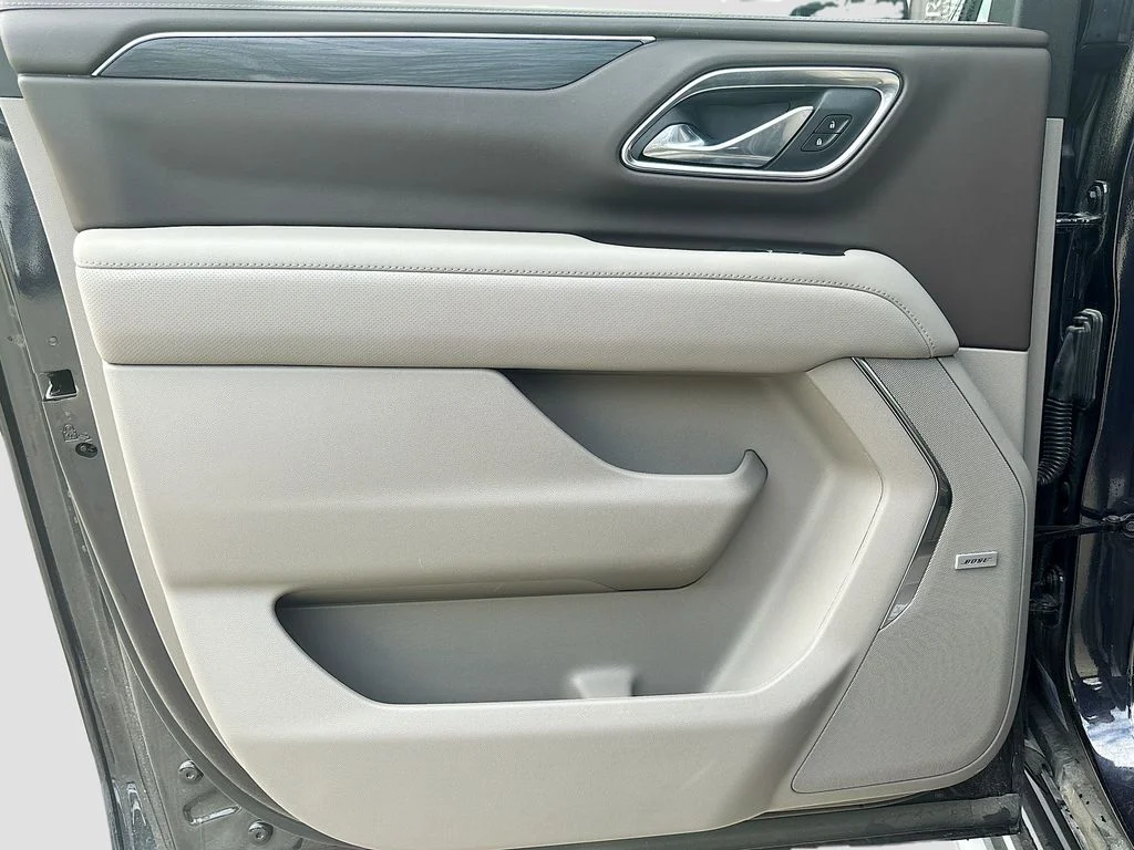 Used 2024 Silver GMC SLT image 17