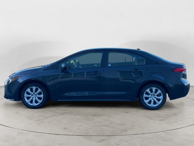Used 2024  Toyota LE image 8