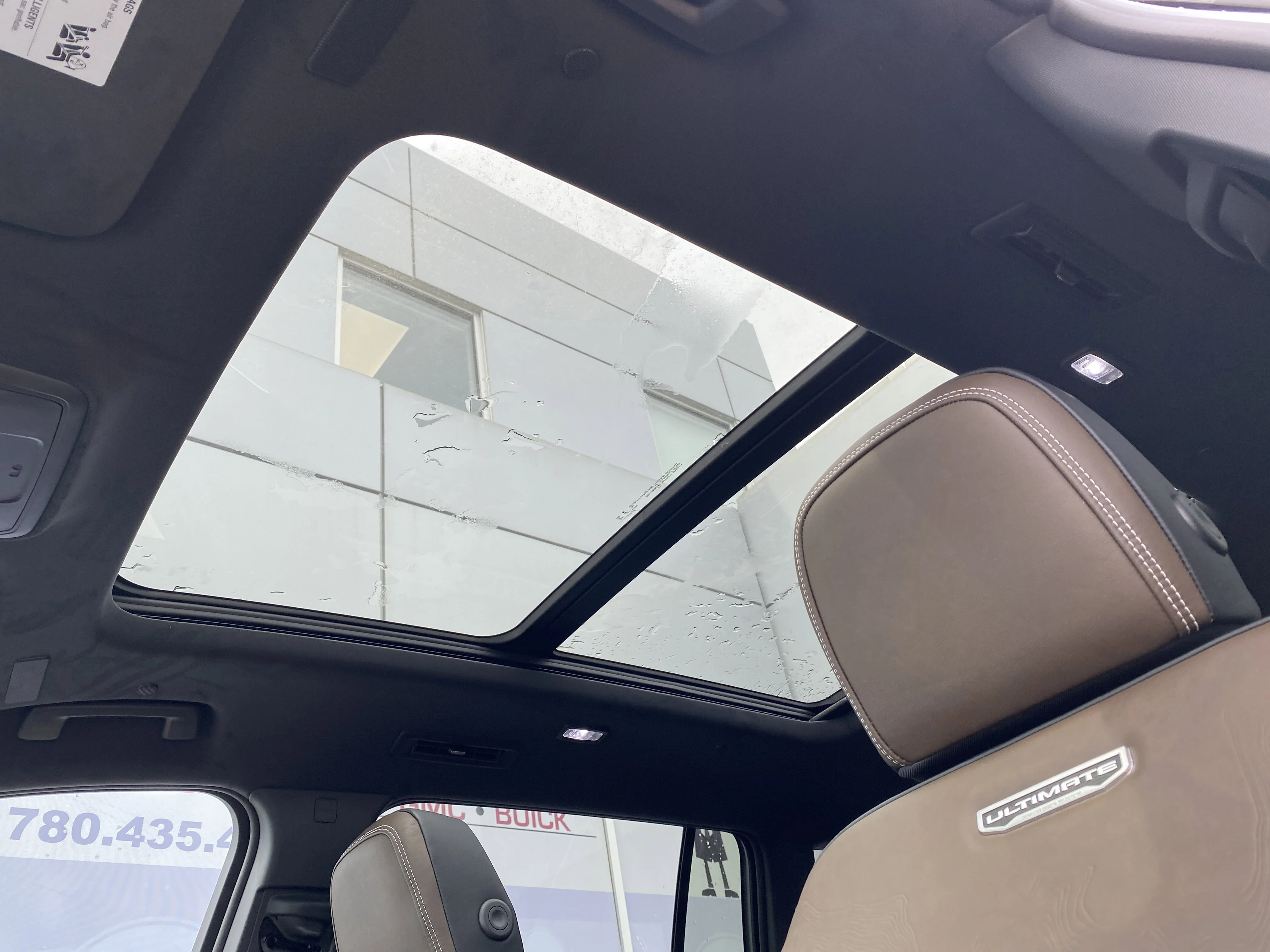 New 2026 GLACIER WHITE TRICOAT GMC Denali Ultimate image 24