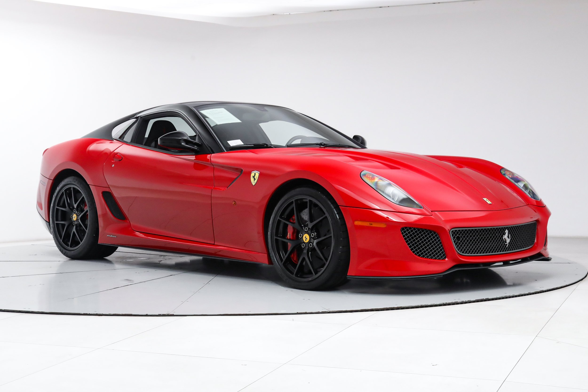 Used 2011 Red Ferrari  image 10