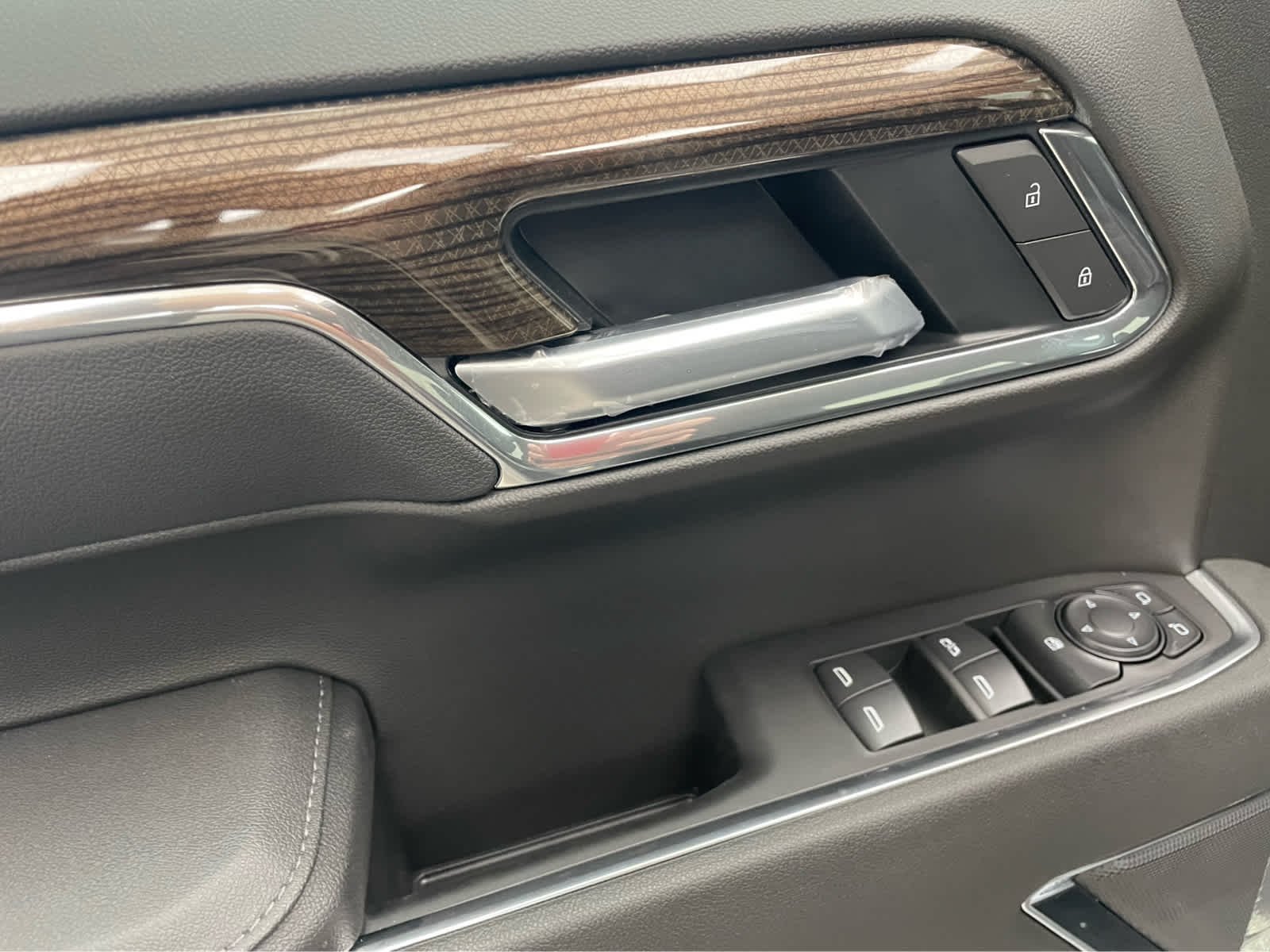 2026 Chevrolet Silverado 1500 LT Trail Boss - Photo 10