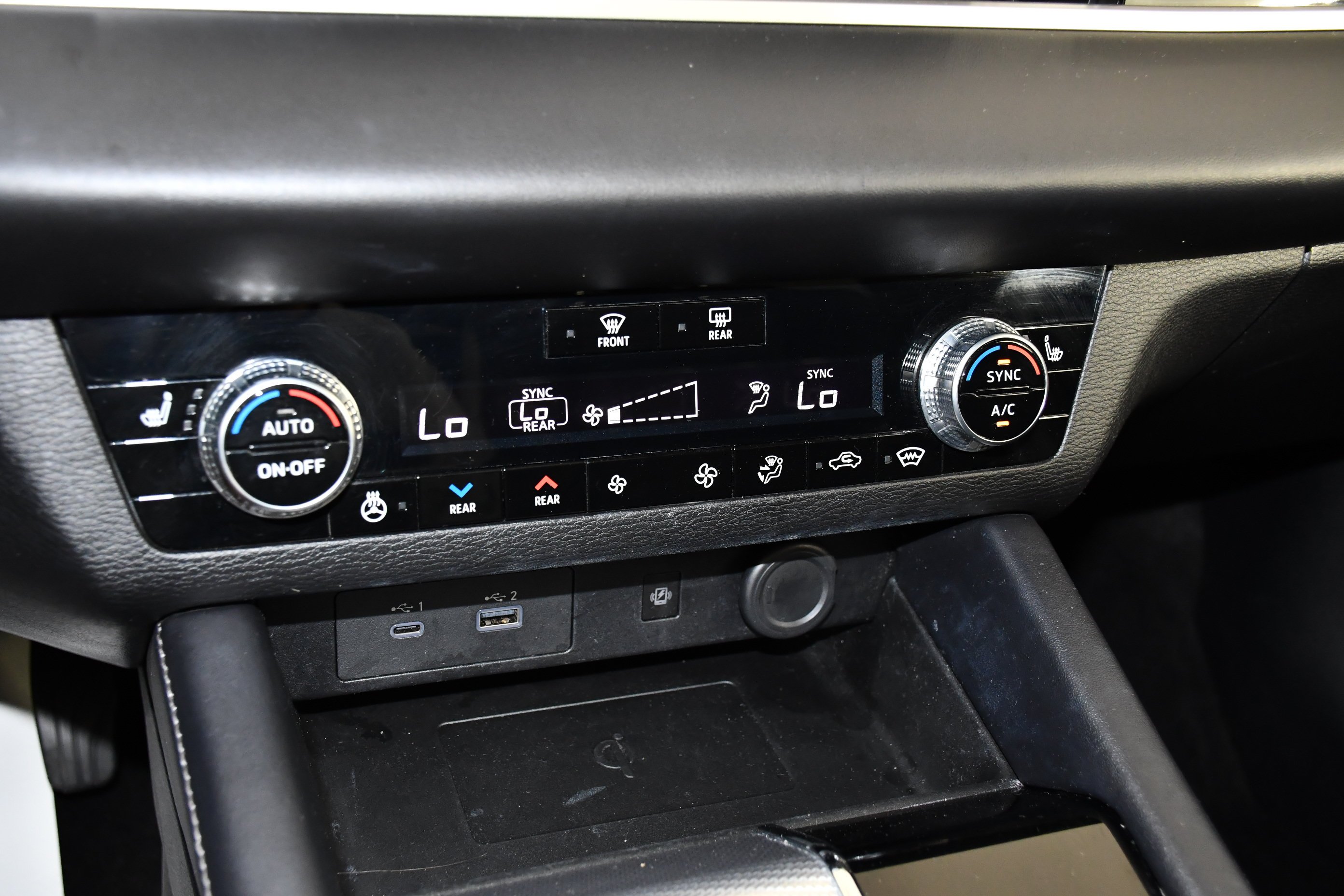 2024 Mitsubishi Outlander SEL - Photo 28