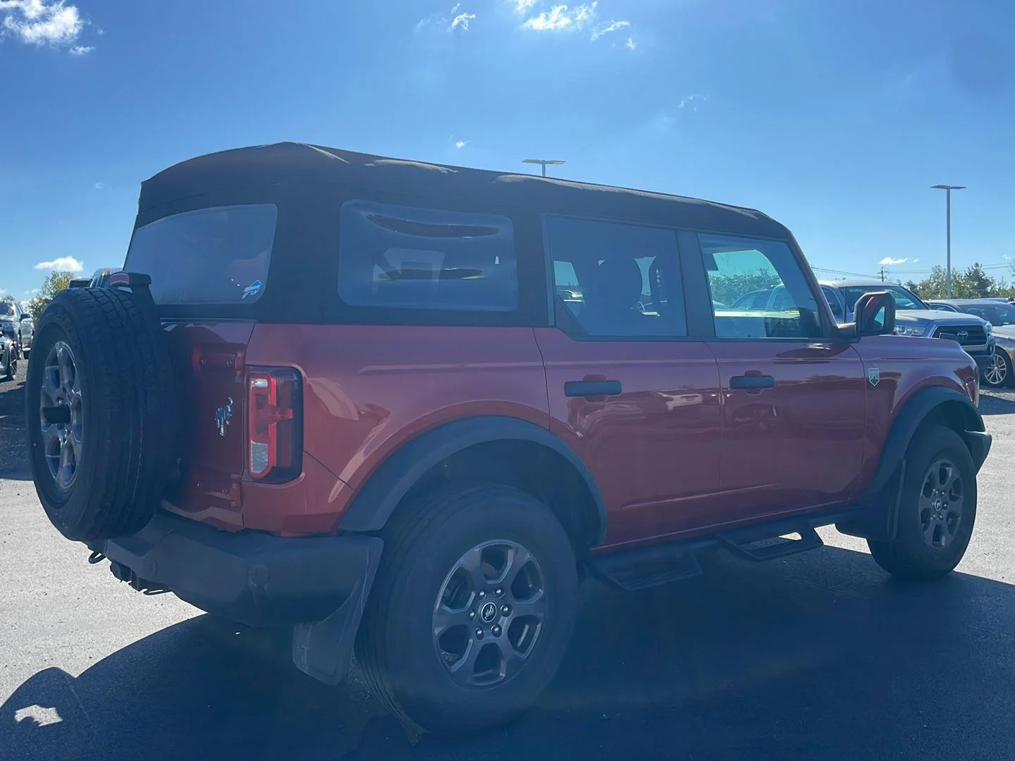 Used 2023 Hot Pepper Red Metallic Tinted Clearcoat Ford Big Bend image 9