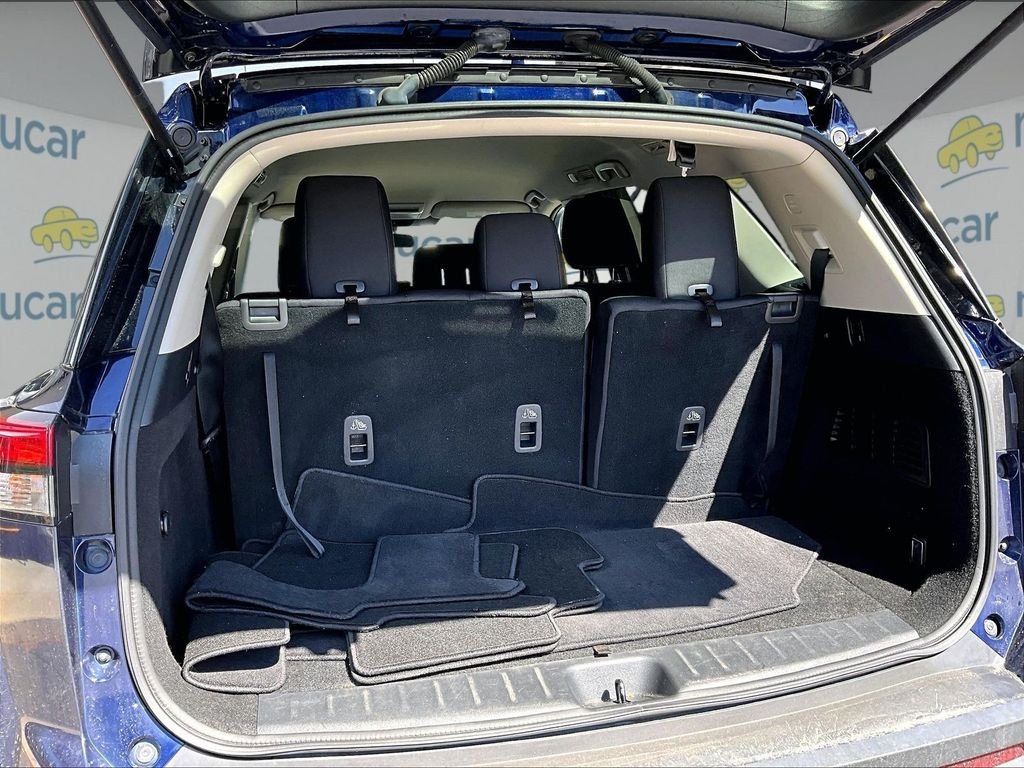 Used 2022 Blue Nissan S image 23
