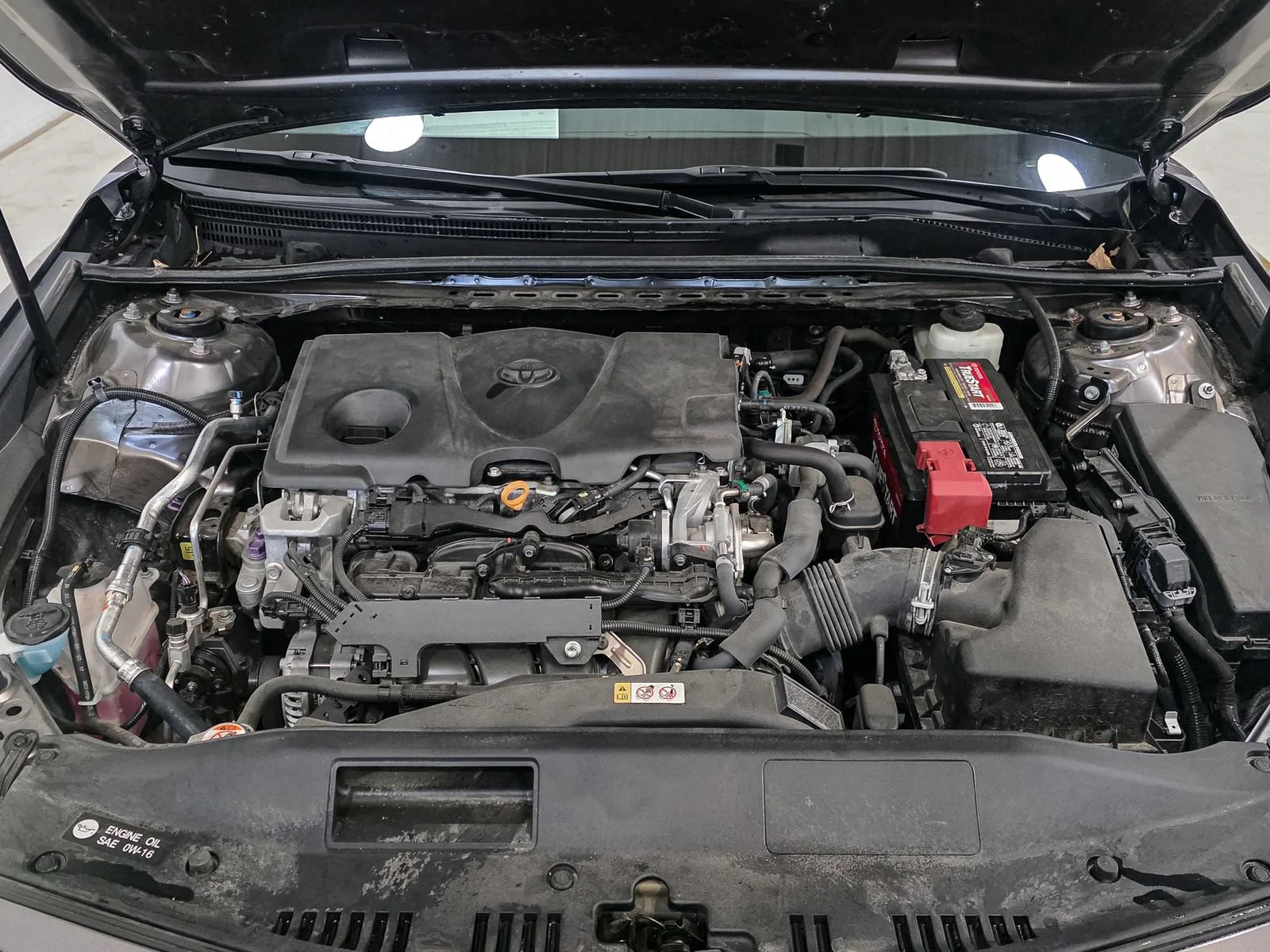 Used 2018 Gray Toyota LE image 16