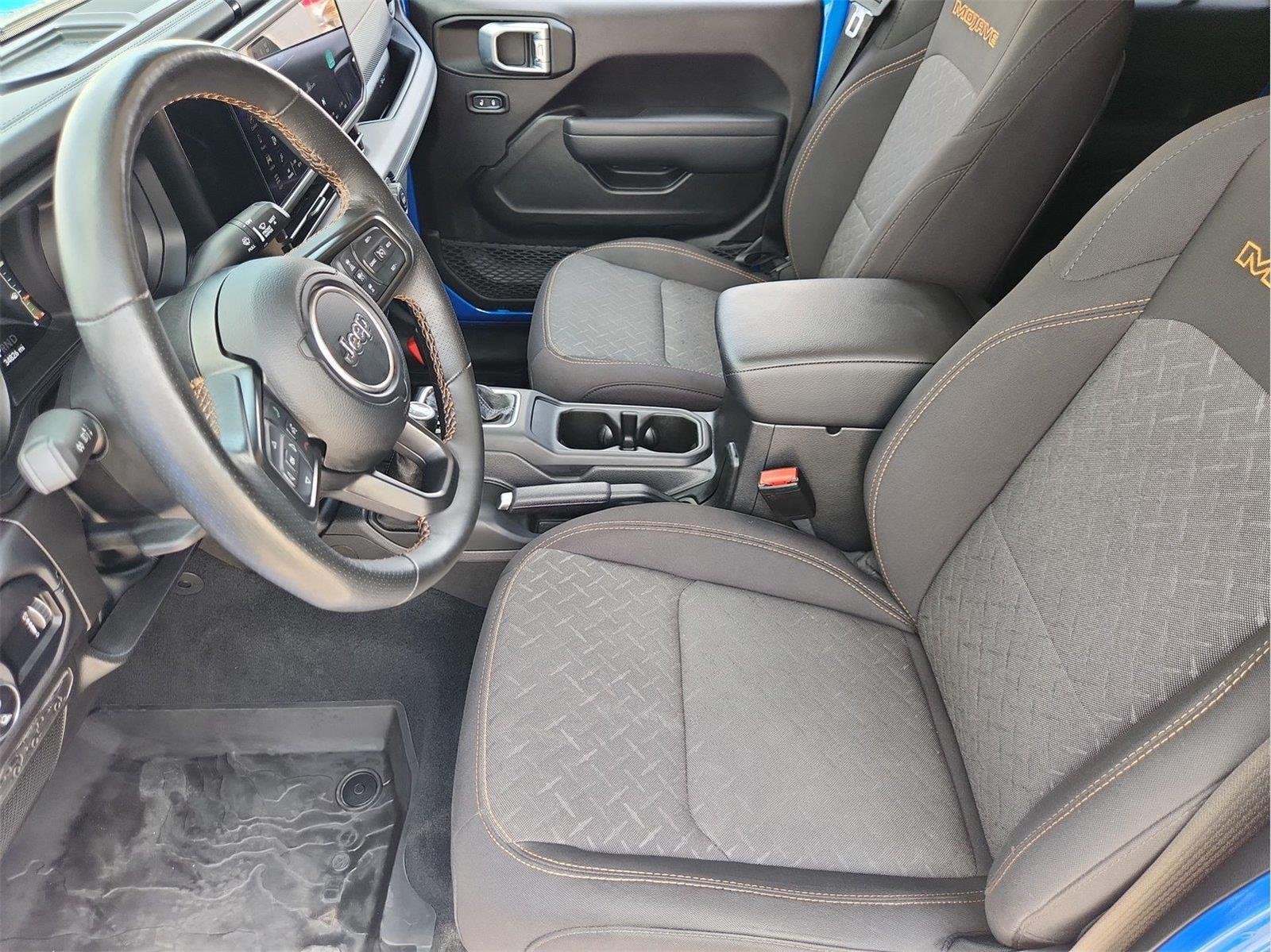 2024 Jeep Gladiator photo 19 of 33