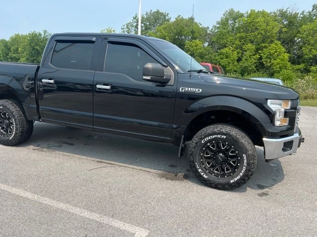 Used 2017 Shadow Black Ford XLT image 8