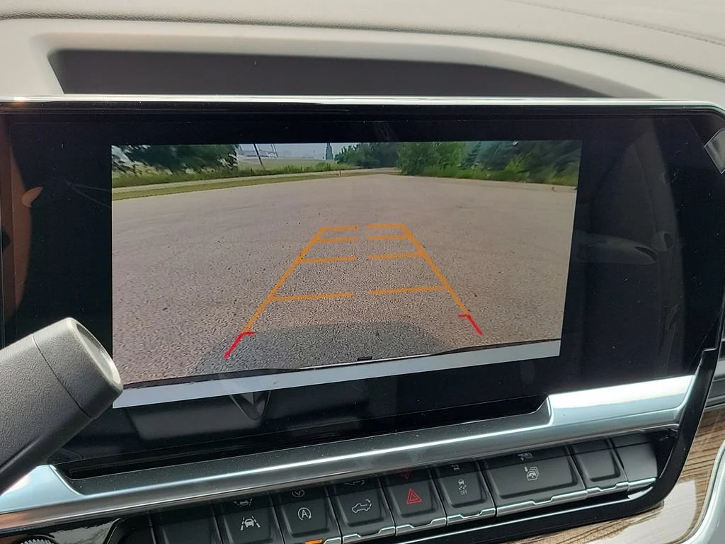 New 2026 Summit White Chevrolet LT (2FL) image 15
