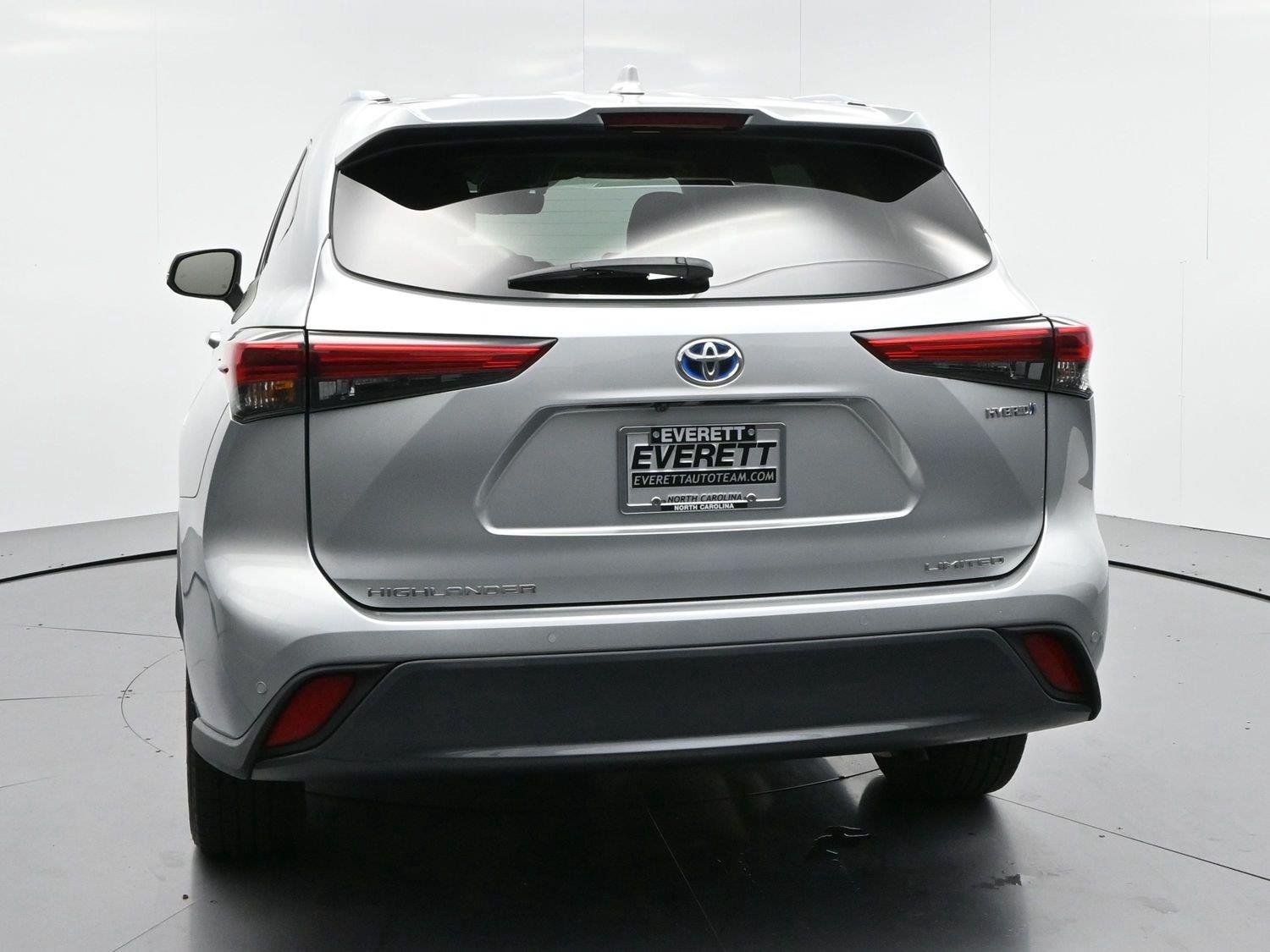 Used 2021 Celestial Silver Metallic Toyota Limited image 5