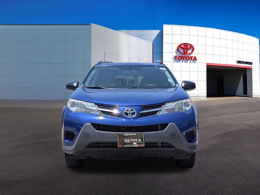 Used 2015 Blue Toyota LE image 4