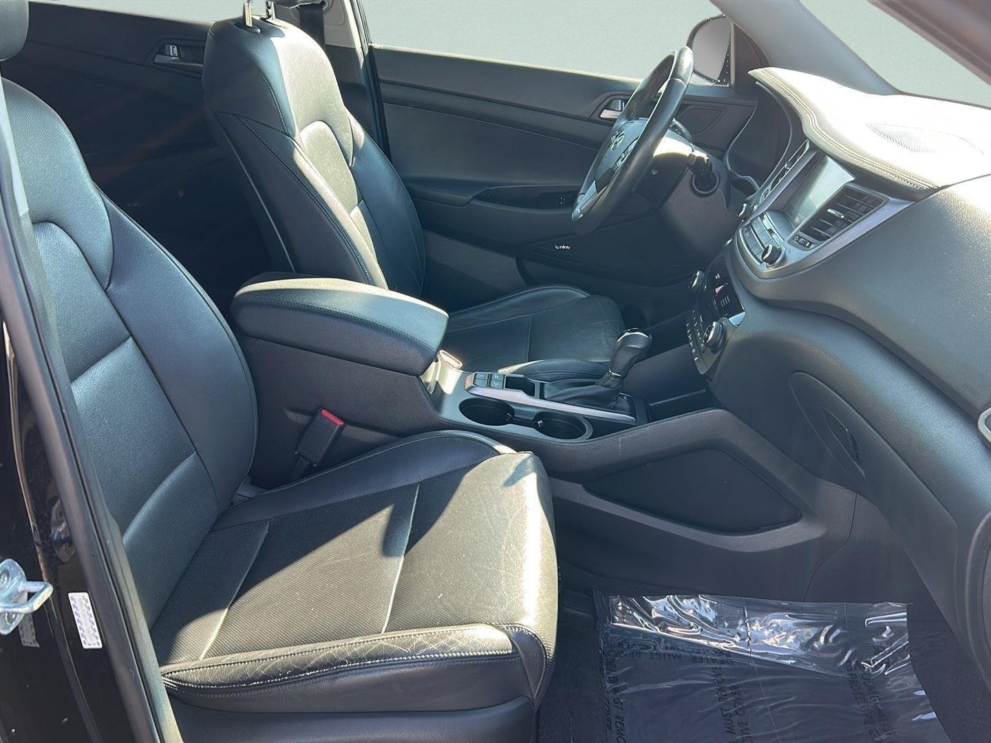 Used 2018 Black Noir Pearl Hyundai Limited image 22