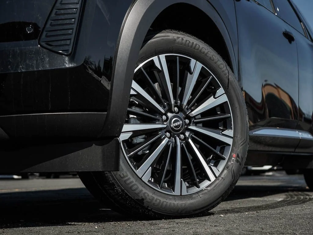 New 2026 Super Black Nissan Platinum image 6
