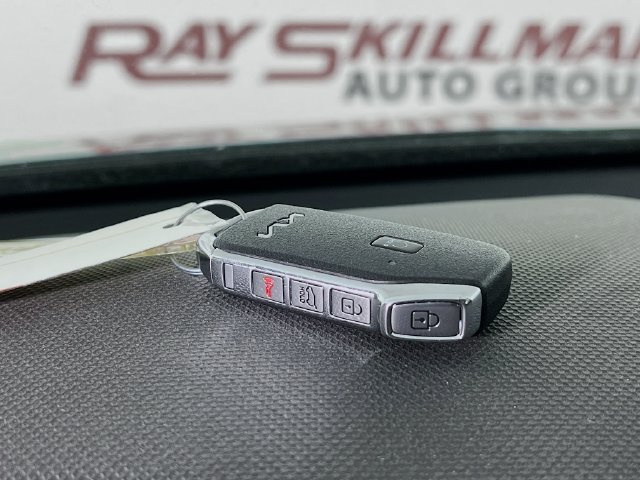 2024 Kia Niro SX Touring - Photo 12