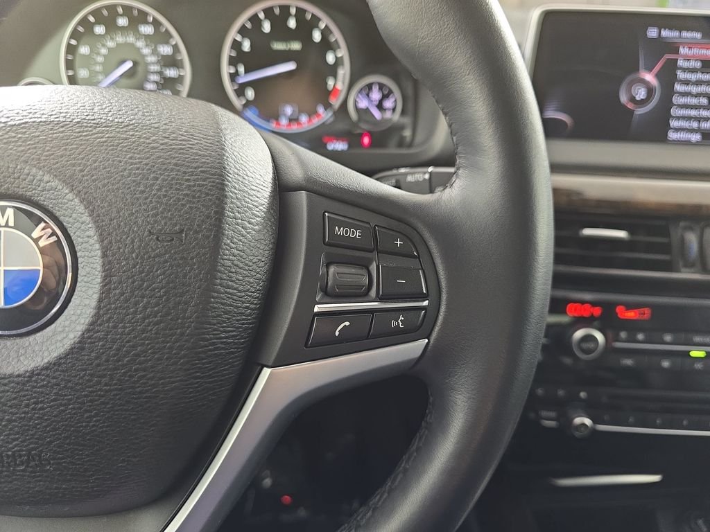 Used 2015 Dark Graphite BMW xDrive35i image 21